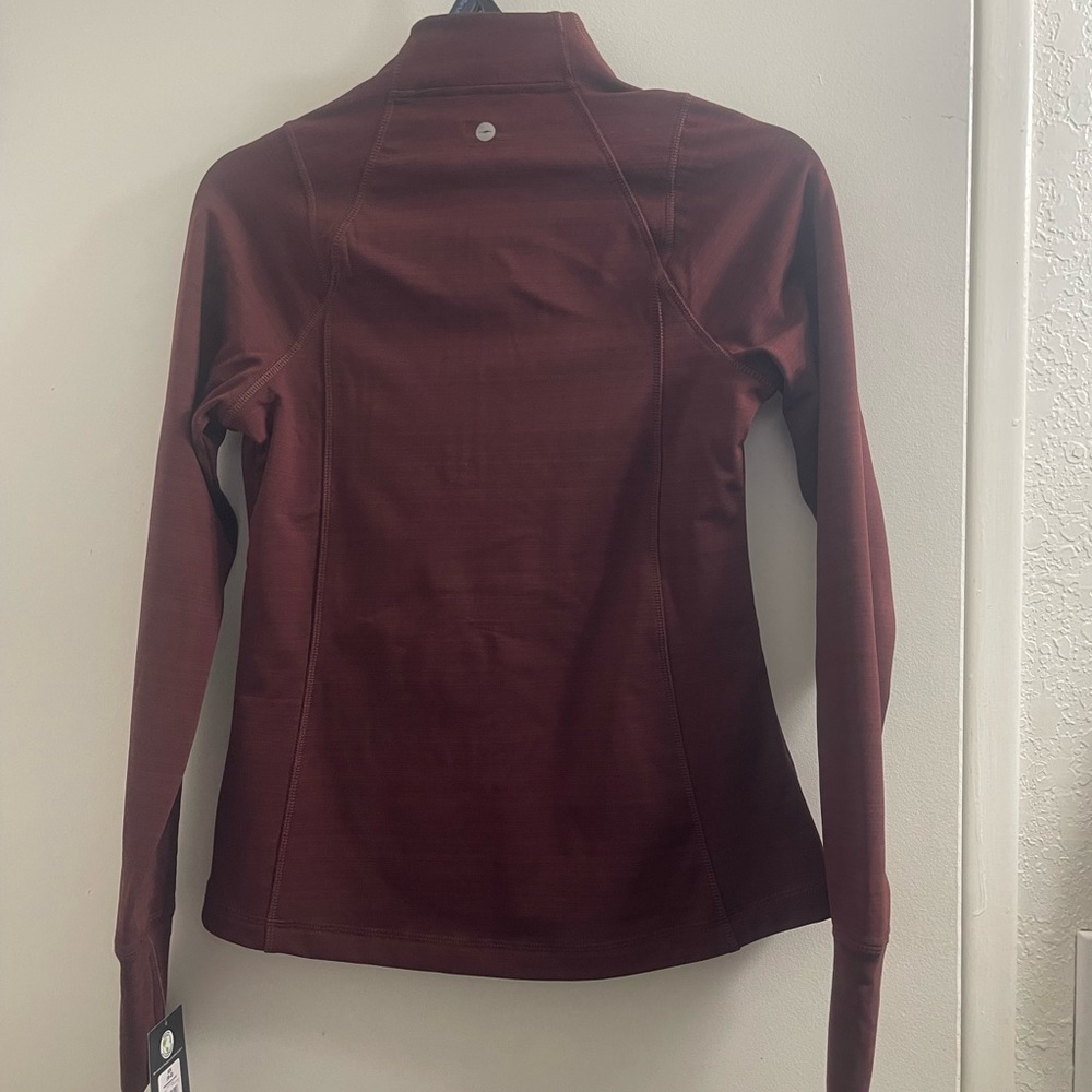 BNWT Women's Burgundy Long Sleeve yoga/running jacket. XXL